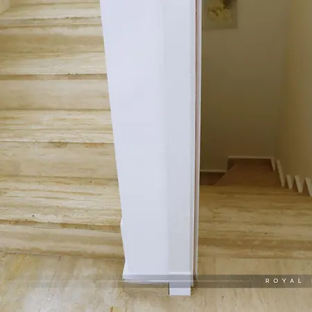Royal Modern *